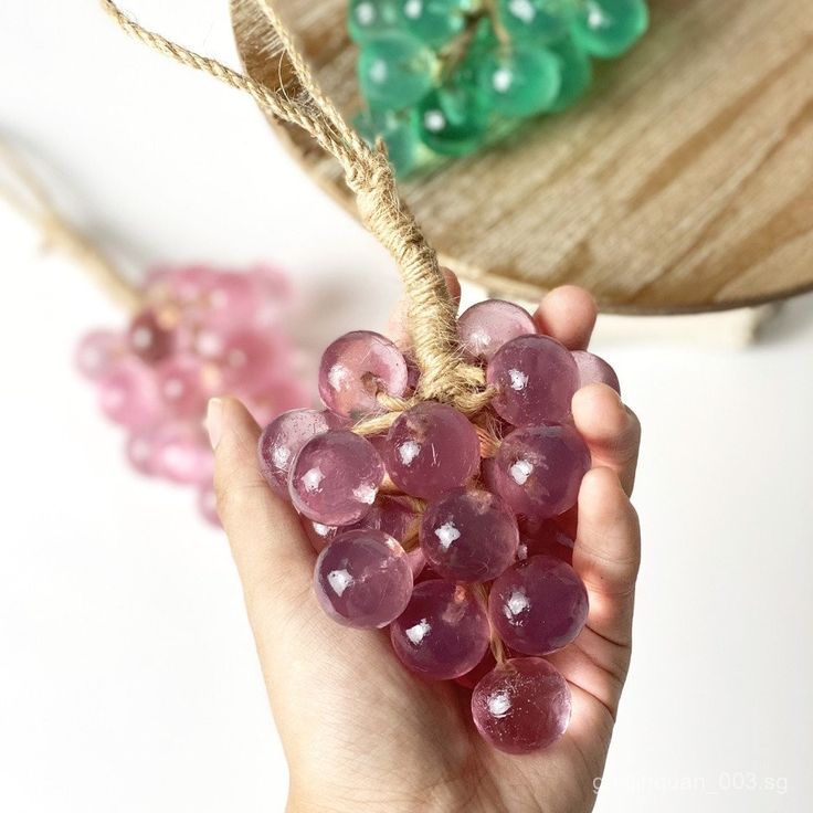 Luvica Doğal Üzüm Salkımı El Sabunu – Şık ve Farklı Tasarım, Mis Gibi Temizlik