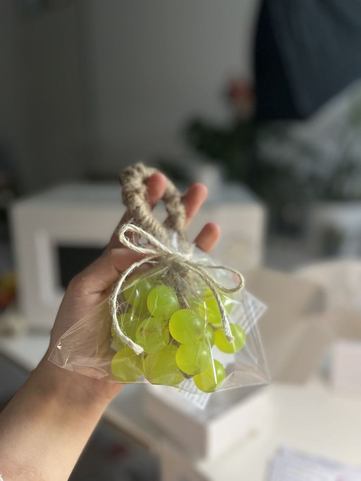 Luvica Doğal Üzüm Salkımı El Sabunu – Şık ve Farklı Tasarım, Mis Gibi Temizlik